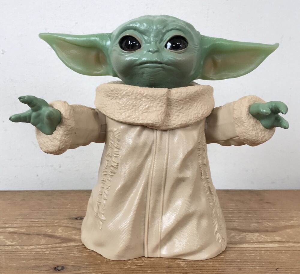 Hasbro The Child F1116 Star Wars Mandalorian Baby Yoda Grogu Toy Posable Figure